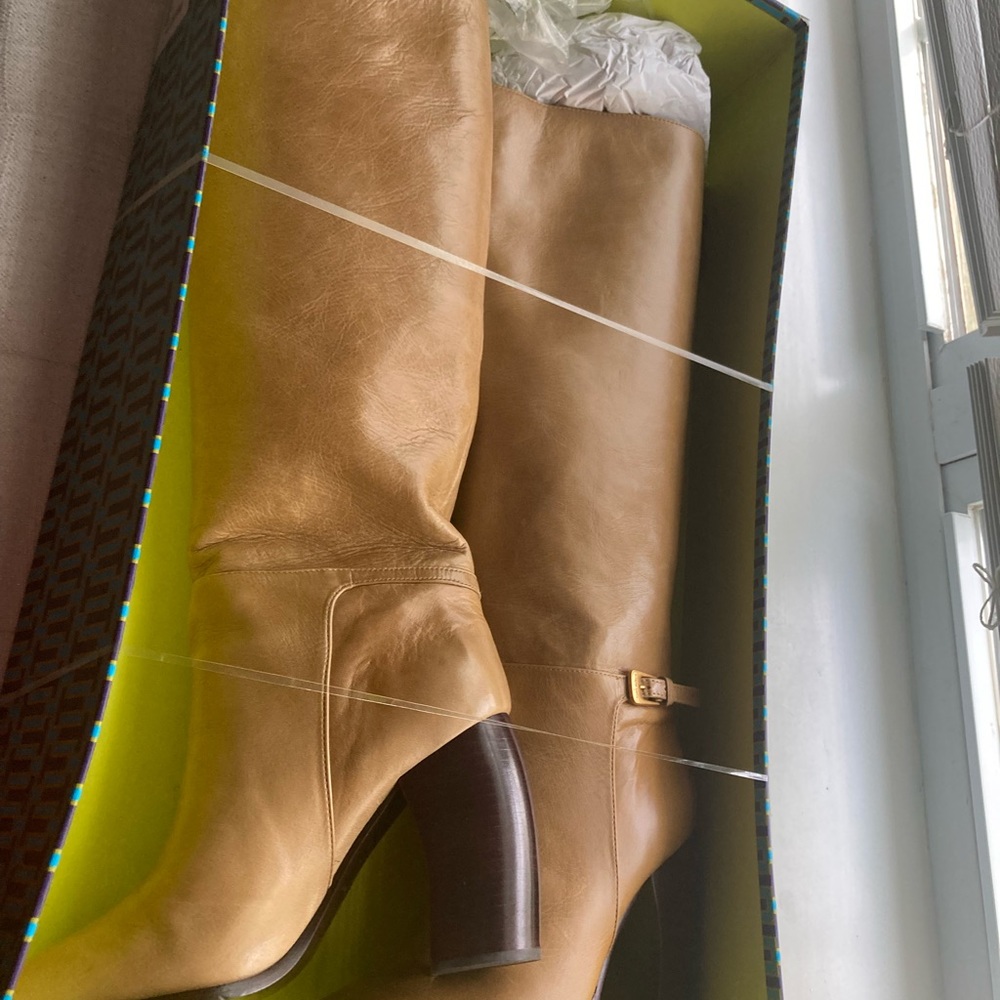 Tory Burch Curved Heel Boots-